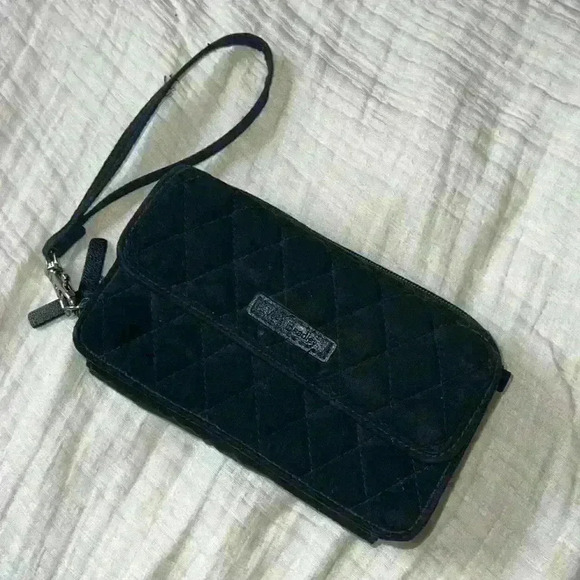 Vera Bradley Black Quilted Wristlet - Picture 1 of 7